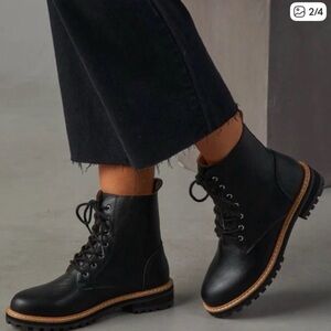 Vici Classic Black Lace-Up Ankle Boots 10